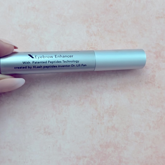 Dr. Lili Fan Probiotic XLash Enhancer - Picture 3 of 8